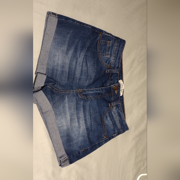 Denim Shorts (5) - Picture 5 of 5